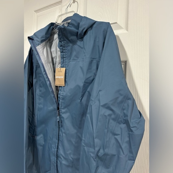 Patagonia Women's XL Torrentshell 3L Rain Parka Utility Blue Jacket NWT - Picture 3 of 10